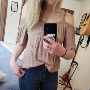 Tan/light pink open shoulder shirt